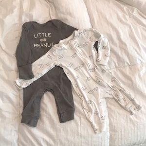 Caterer’s Elephant 🐘 Onesies-NWOT